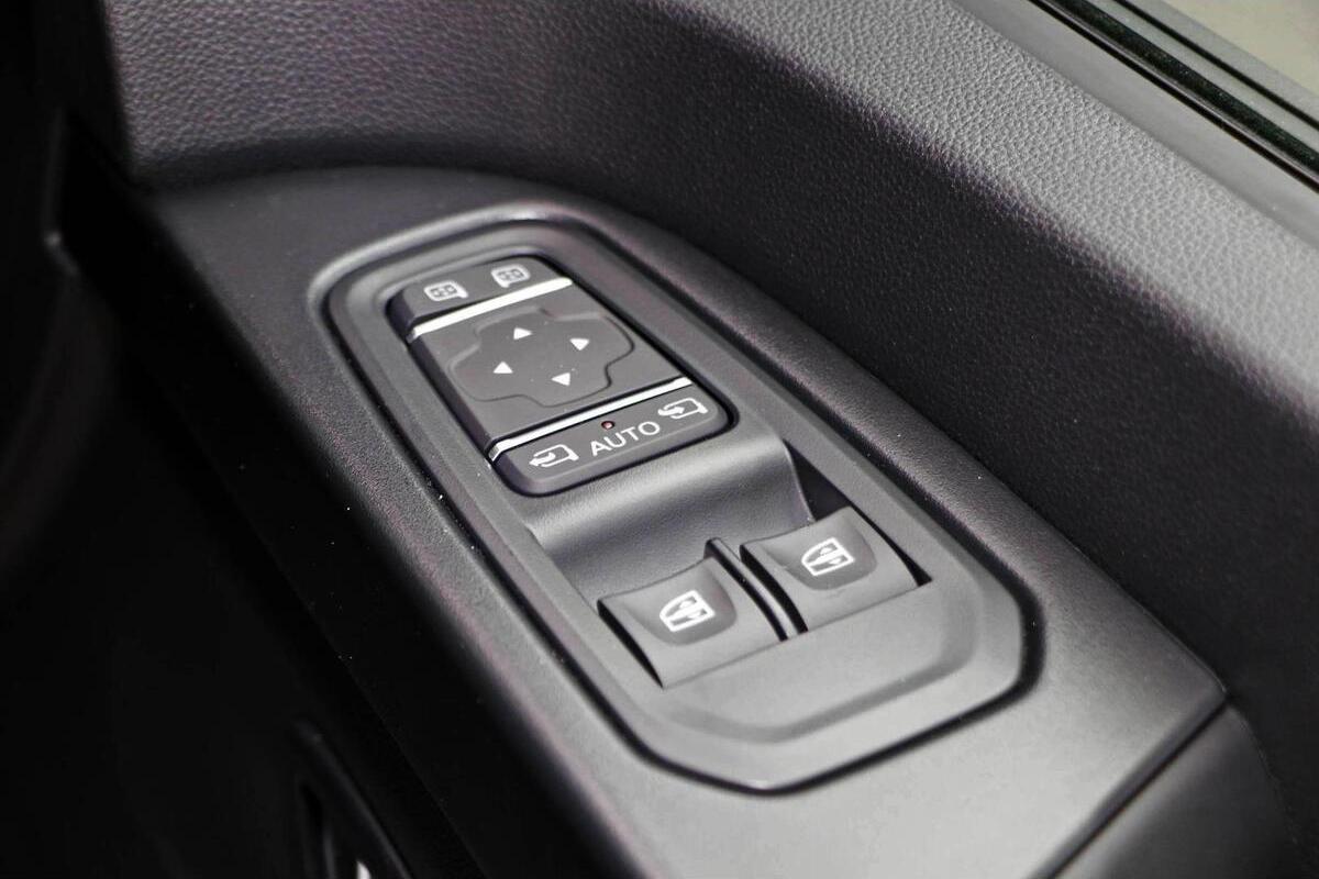 2024 Renault Trafic Crew Lifestyle LWB Auto MY24 image 23