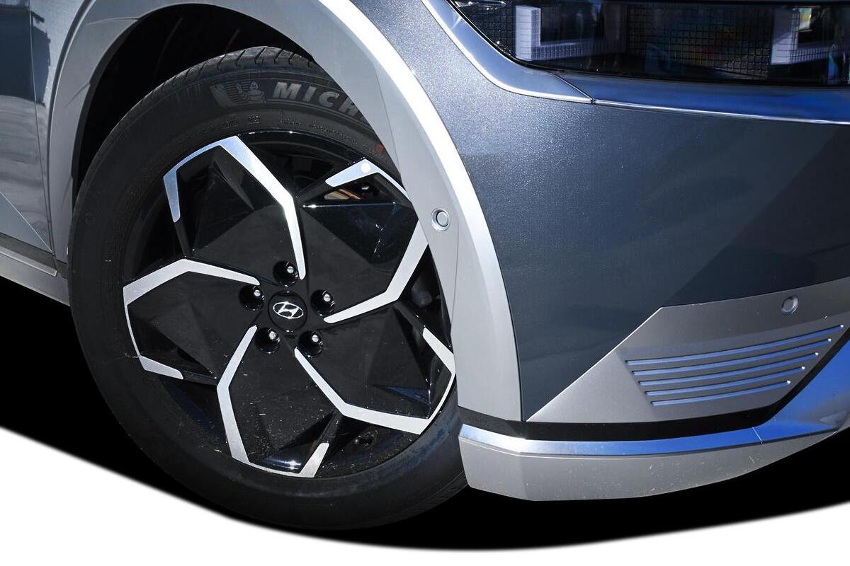 2024 Hyundai IONIQ 5 Auto 2WD MY25 image 16