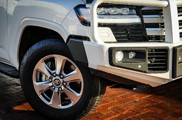 2023 Toyota Landcruiser Sahara image 2