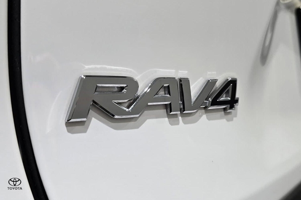 2024 Toyota RAV4 Hybrid Cruiser-AWD image 8