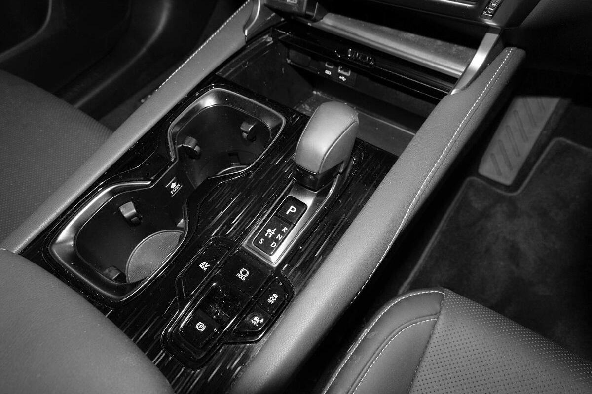 2024 Lexus RX RX350h Luxury Auto eFour image 16