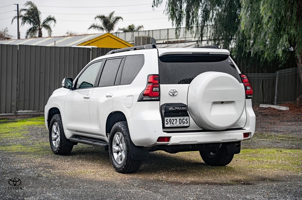 2022 Toyota PRADO GXL image 34