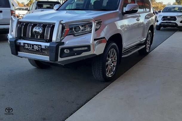 2020 Toyota Prado Kakadu image 4