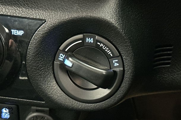 2022 Toyota Hilux SR5 image 33