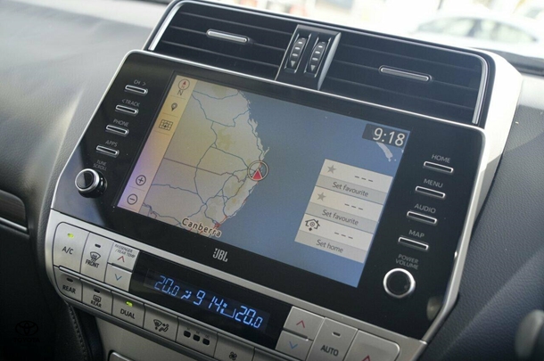 2021 Toyota Prado VX image 14