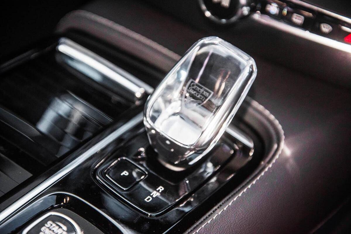 2024 Volvo S60 Recharge T8 Black Edition Auto AWD MY24 image 19