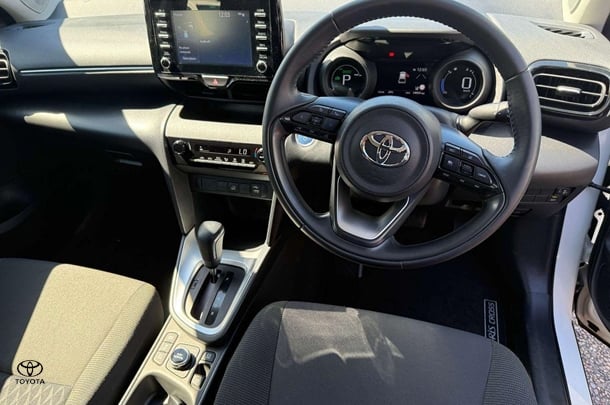 2021 Toyota Yaris Cross Hybrid GX image 4