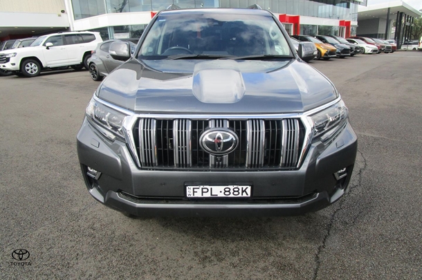 2021 Toyota Prado VX image 29