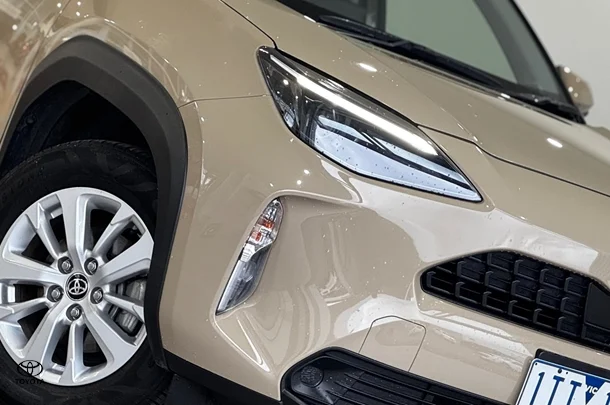 2021 Toyota Yaris Cross Hybrid GX image 2