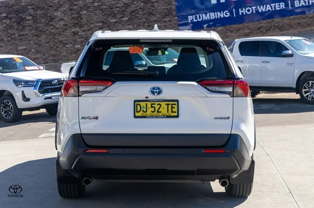 2023 Toyota Rav4 Hybrid GX-2WD image 5