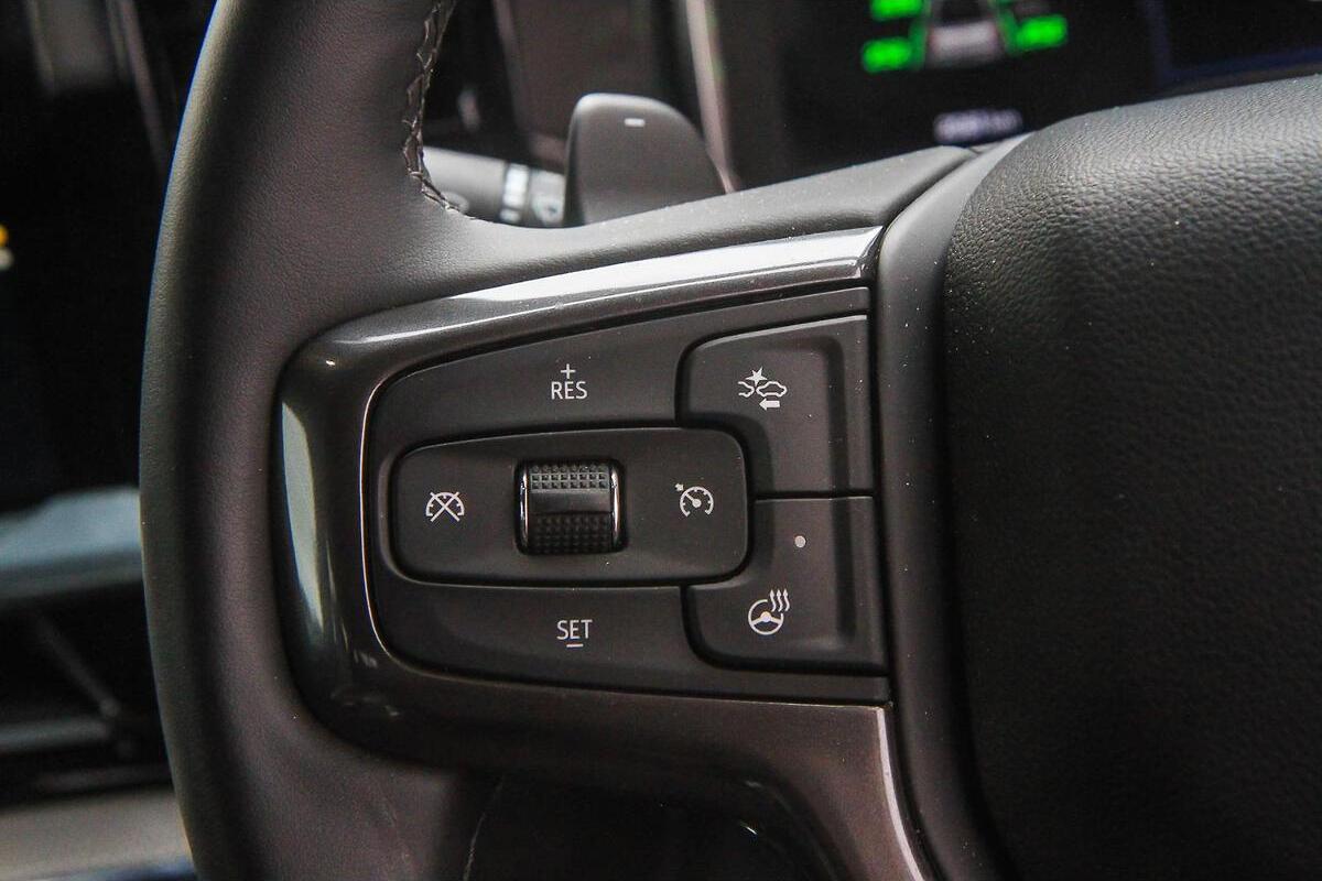 2024 Chevrolet Silverado 1500 ZR2 W/Tech Pack Auto 4x4 MY24 image 16