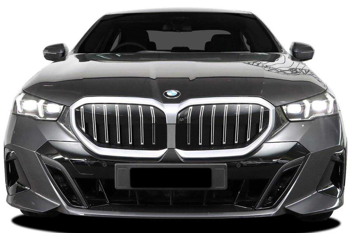 2025 BMW 5 Series 520i M Sport G60 Auto image 2