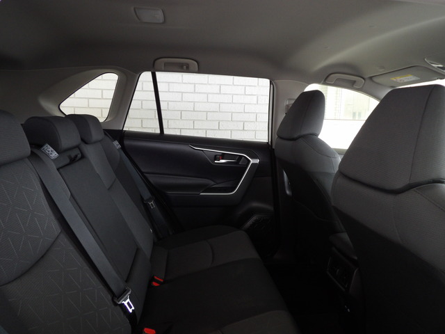 2024 Toyota Rav4 Hybrid GXL-2WD image 10