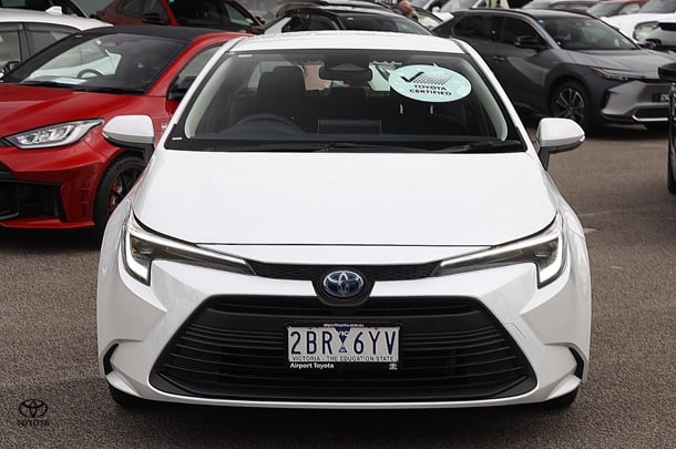 2024 Toyota Corolla Sedan Hybrid Ascent Sport image 10