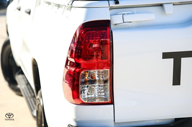 2019 Toyota Hilux 4x2 SR image 22