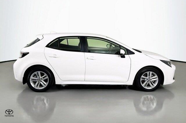 2021 Toyota Corolla Ascent Sport image 10