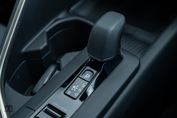 2023 TOYOTA C-HR Hybrid Koba 2WD image 16