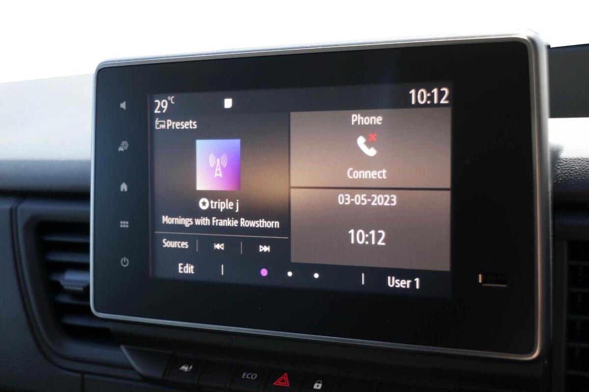 2024 Renault Trafic Pro LWB Manual MY24 image 13