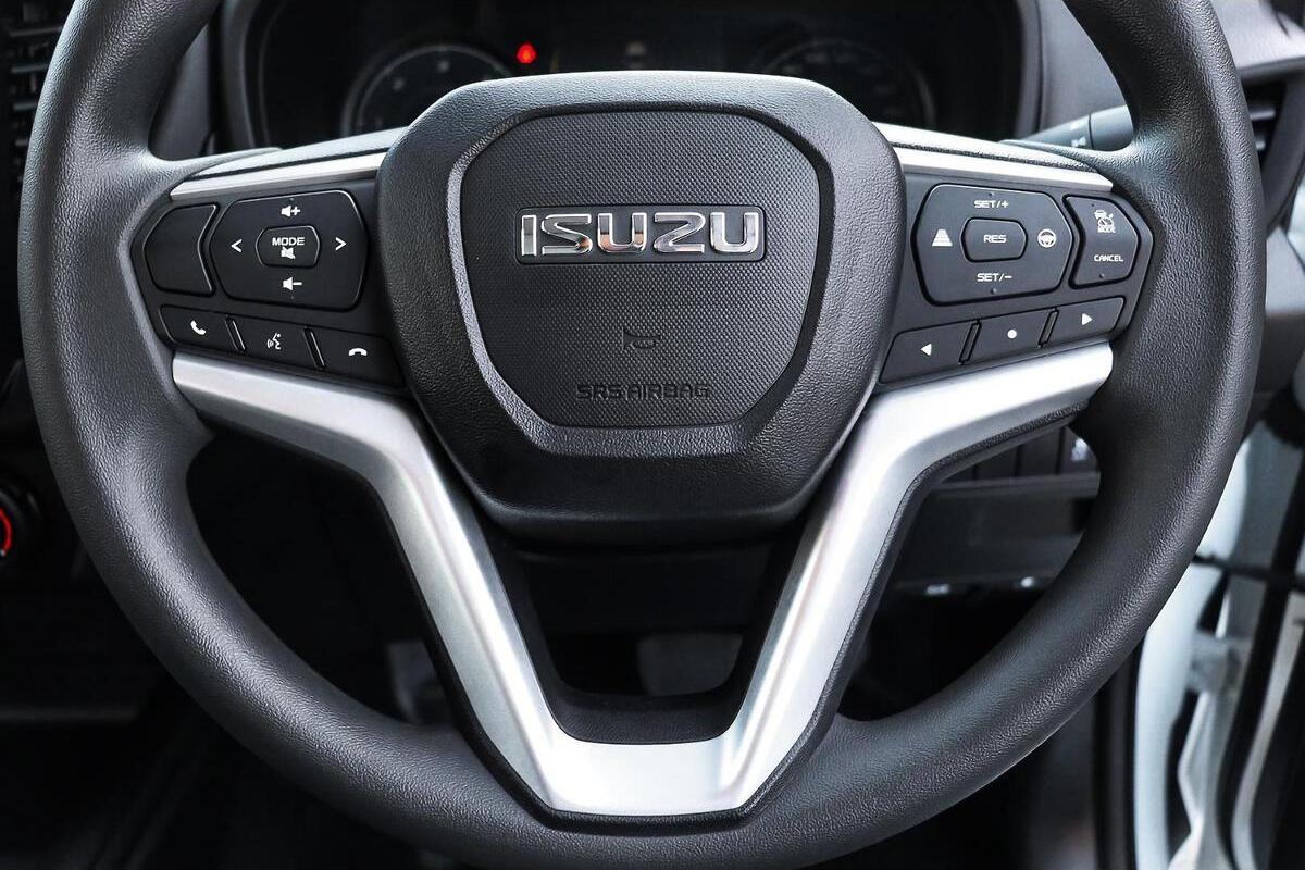 2025 Isuzu D-MAX SX High Ride Auto 4x2 MY24 image 15