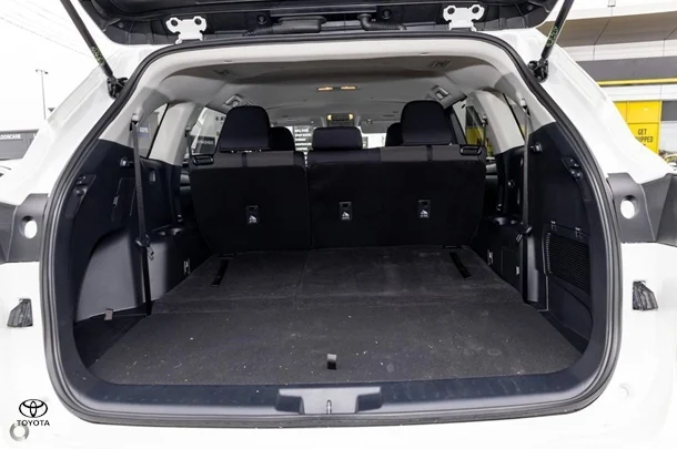 2021 Toyota KLUGER GX-2WD image 6