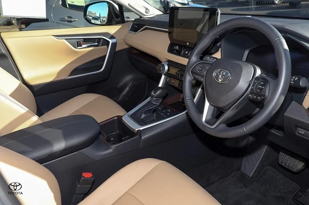 2024 Toyota RAV4 Cruiser 2WD image 3