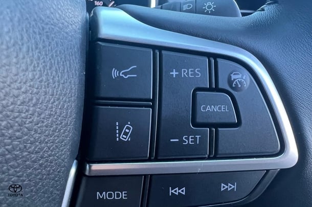 2024 Toyota Kluger GX image 18