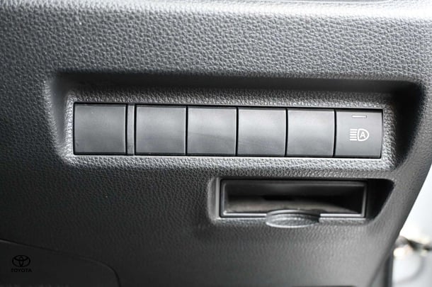 2022 Toyota RAV4 Hybrid GX AWD image 18