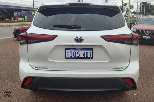 2022 Toyota Kluger Hybrid GX image 5