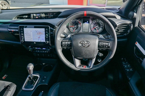 2023 Toyota HILUX GR-S image 9