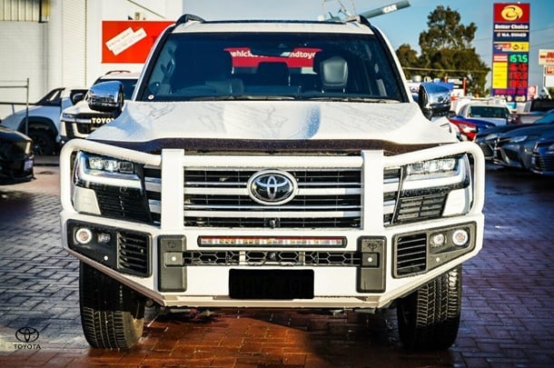2023 Toyota Landcruiser Sahara image 3