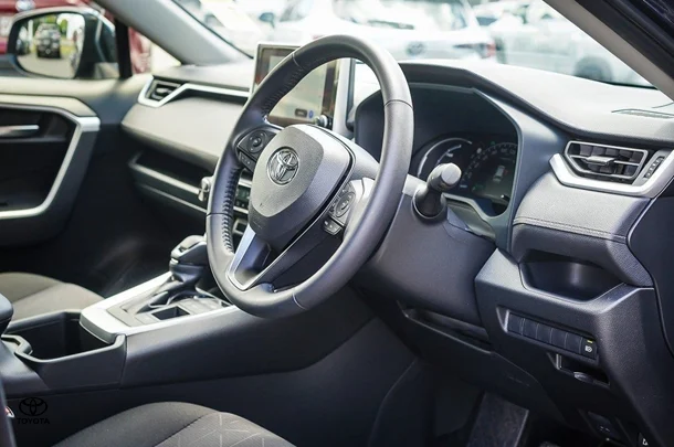 2024 Toyota RAV 4 Hybrid GXL-2WD image 11