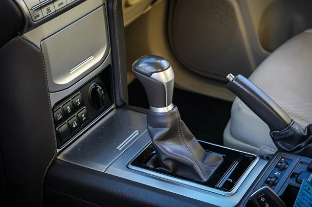 2022 Toyota Prado VX image 26