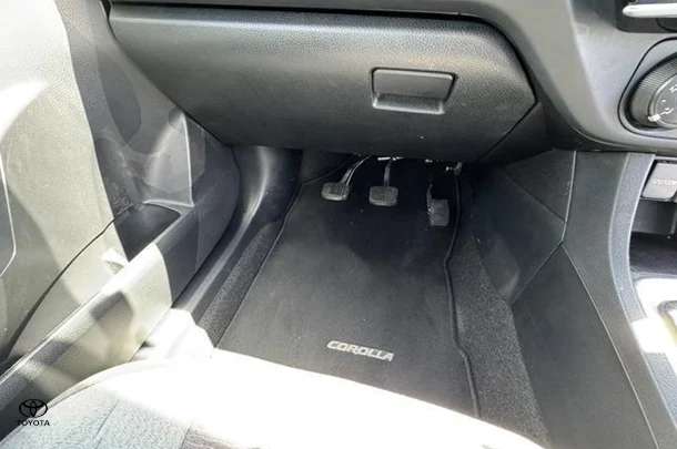 2019 Toyota Corolla Hatch SX image 15