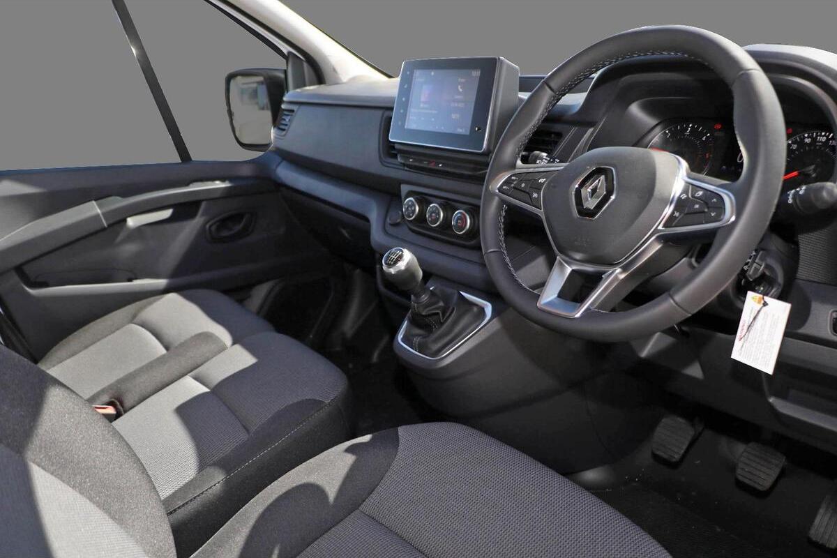 2024 Renault Trafic Pro SWB Manual MY24 image 6