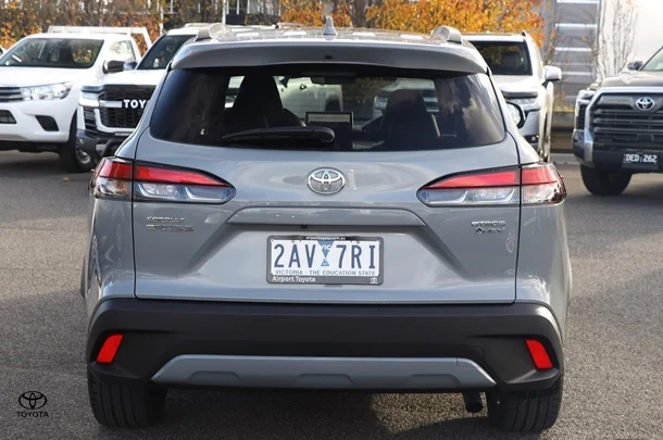 2024 Toyota Corolla Cross Hybrid Atmos AWD image 12