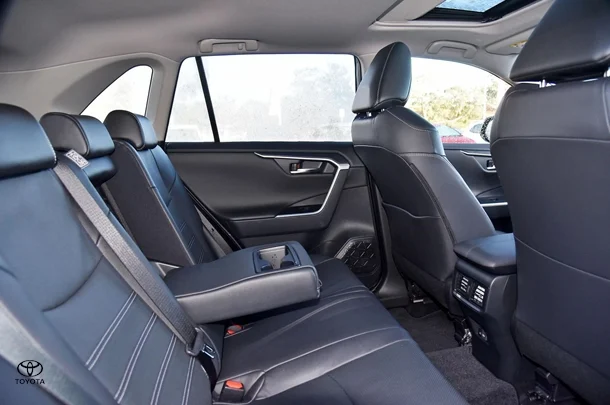 2024 Toyota RAV4 Hybrid Cruiser 2WD image 18