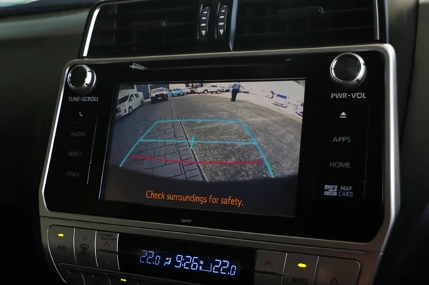 2019 Toyota Prado GXL image 12