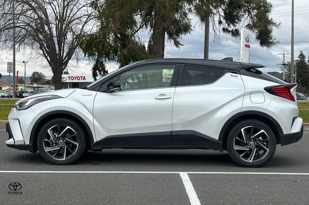 2022 Toyota C-HR Koba 2WD image 6