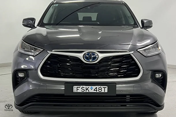 2022 Toyota Kluger Hybrid GX AWD image 3