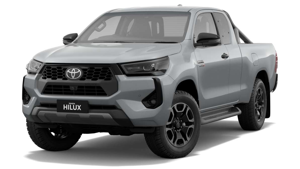2024 Toyota Hilux 4x4 SR5 Extra Cab Pick-Up image 4