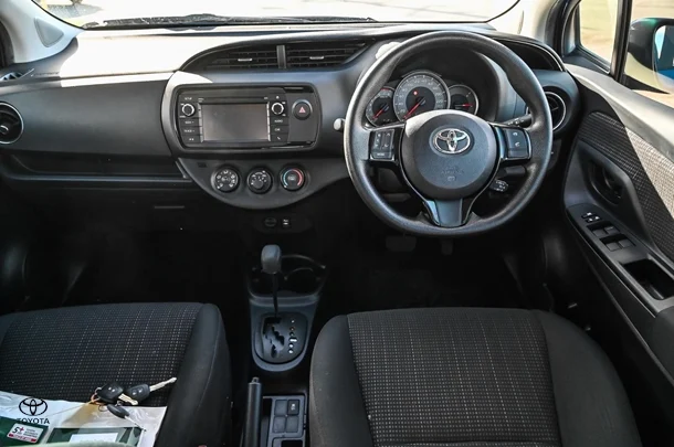 2019 Toyota Yaris ASCENT image 17
