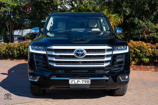 2024 TOYOTA Landcruiser Sahara ZX image 4