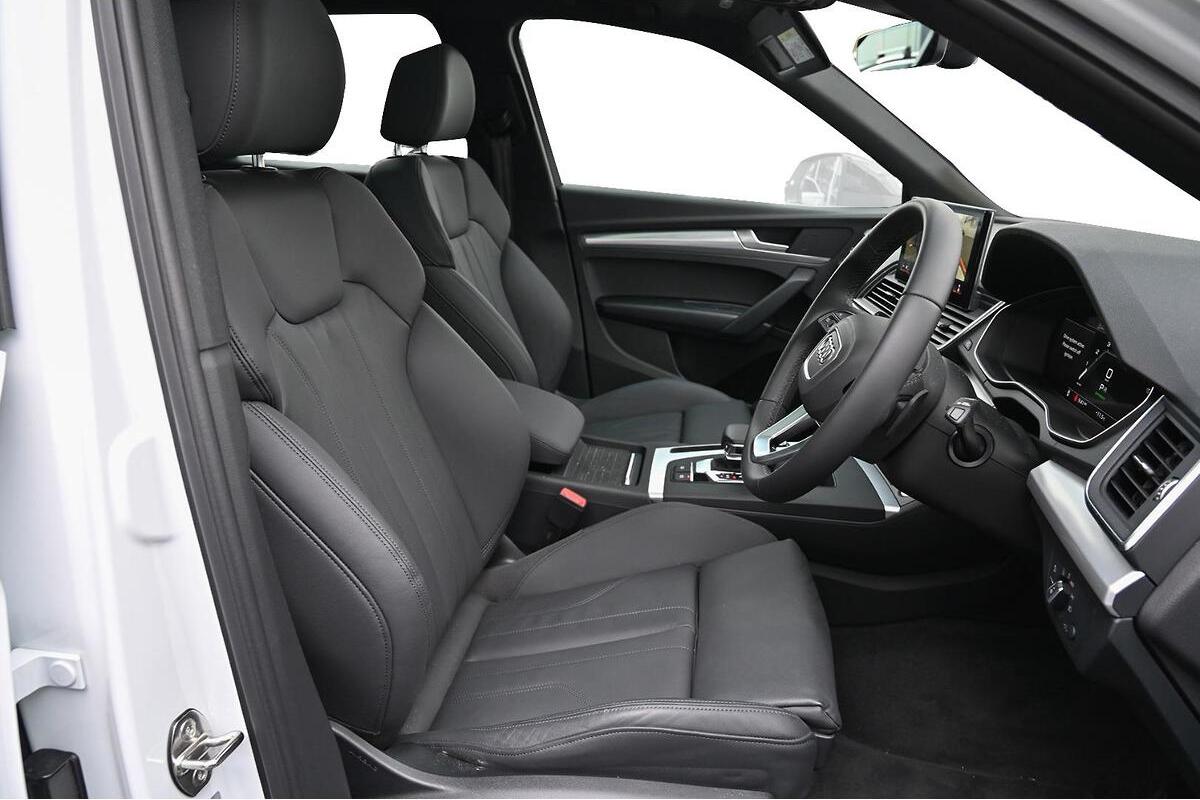 2024 Audi Q5 40 TDI Sport Auto quattro ultra MY25 image 6