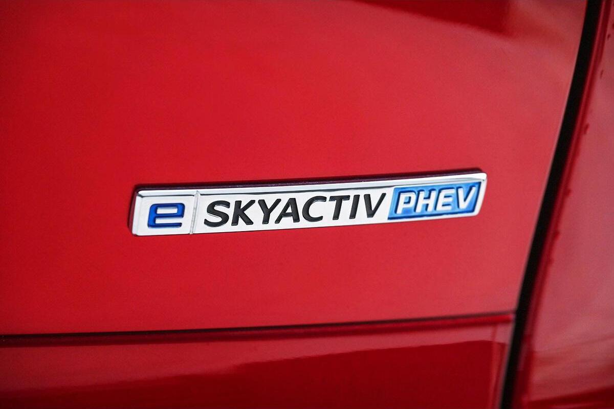 2024 Mazda CX-60 P50e GT KH Series Auto i-ACTIV AWD image 12