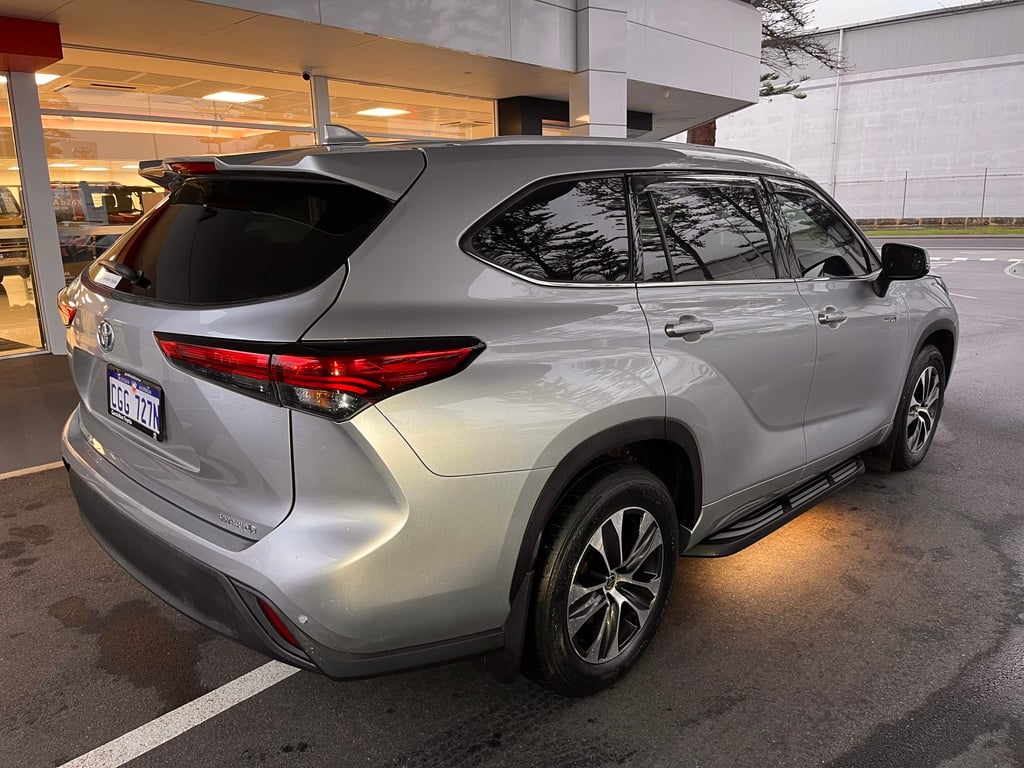 2021 Toyota Kluger Hybrid GXL image 3