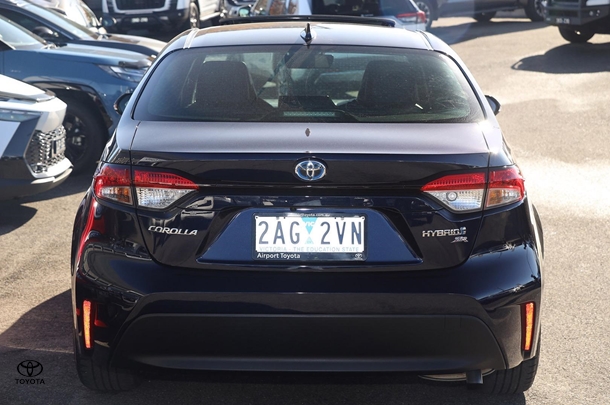 2024 Toyota Corolla Sedan Hybrid ZR image 12