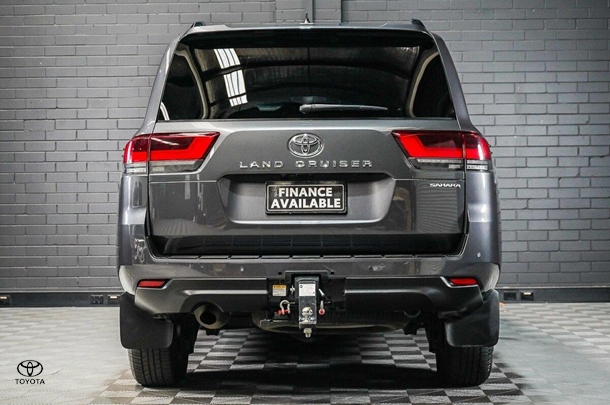 2022 Toyota Landcruiser Sahara image 6