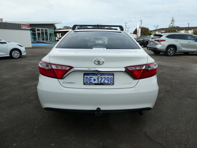 2015 Toyota Camry Altise image 5