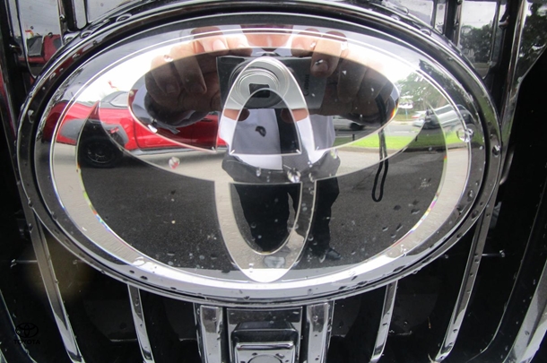 2024 Toyota Prado VX image 30