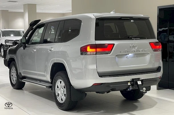 2022 Toyota Landcruiser GX image 9